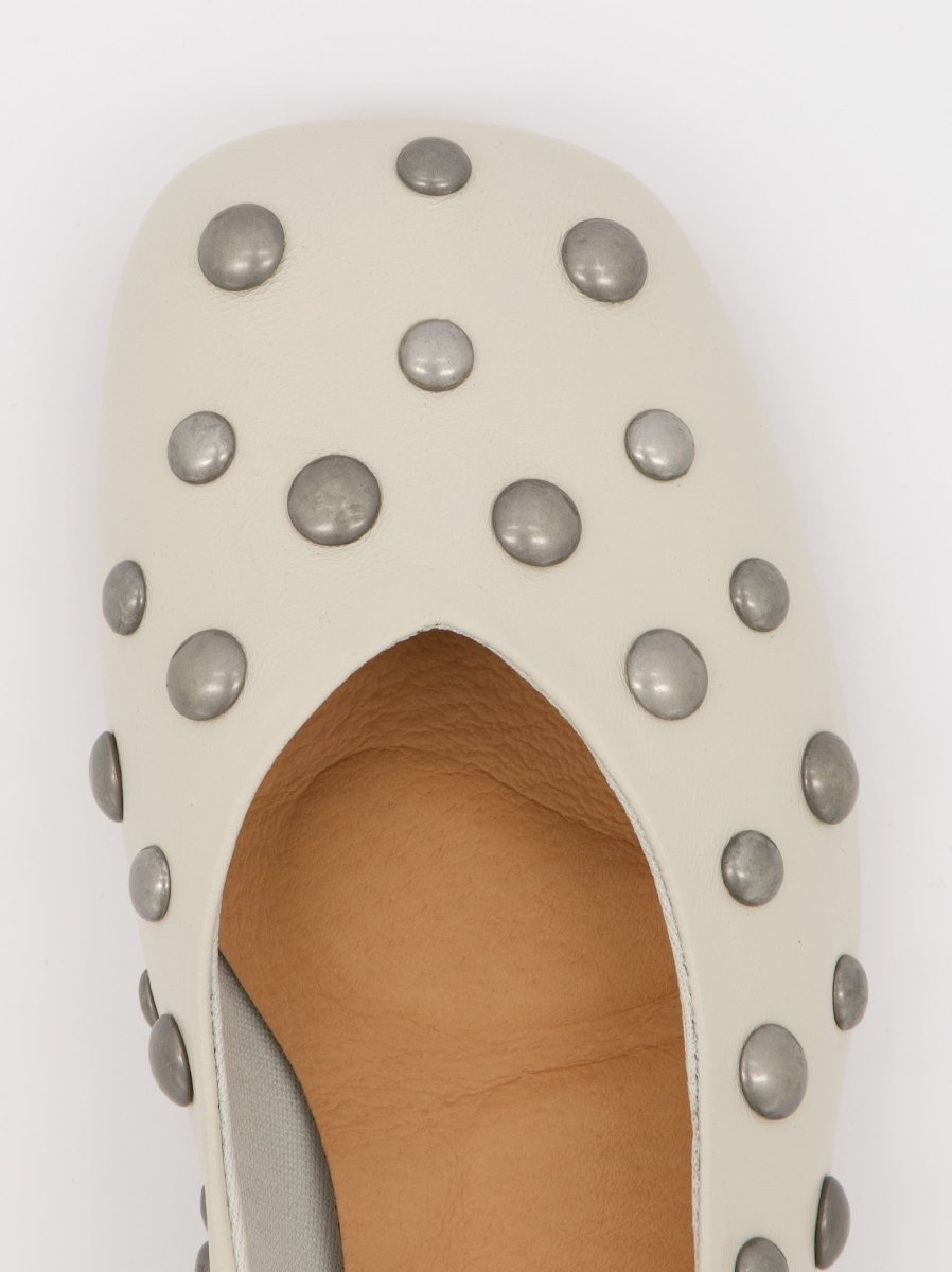WHITE LEATHER BALLET FLATS WITH STUDS - MATHILDA