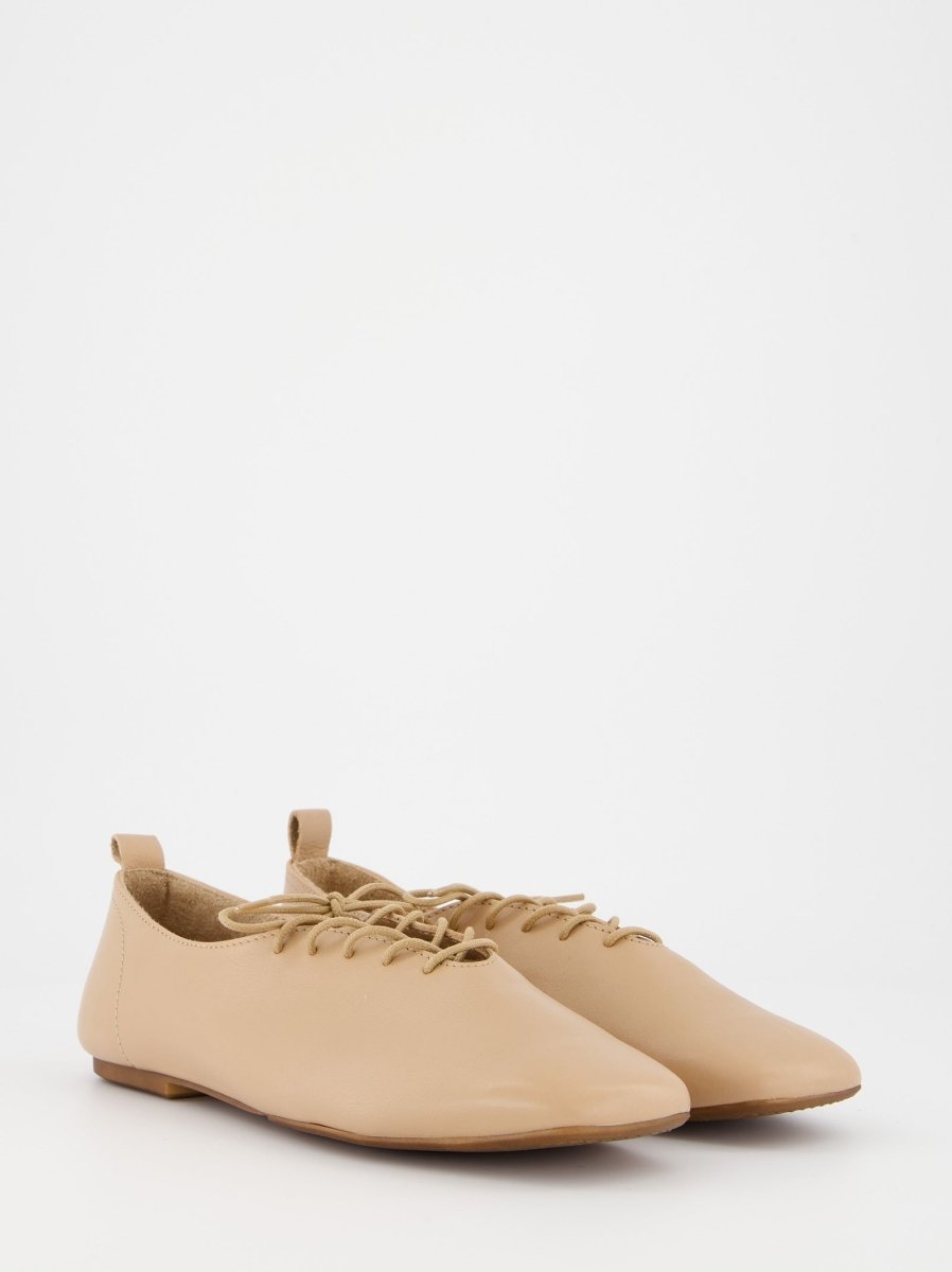 CREAM LEATHER SHOES - TIRIG