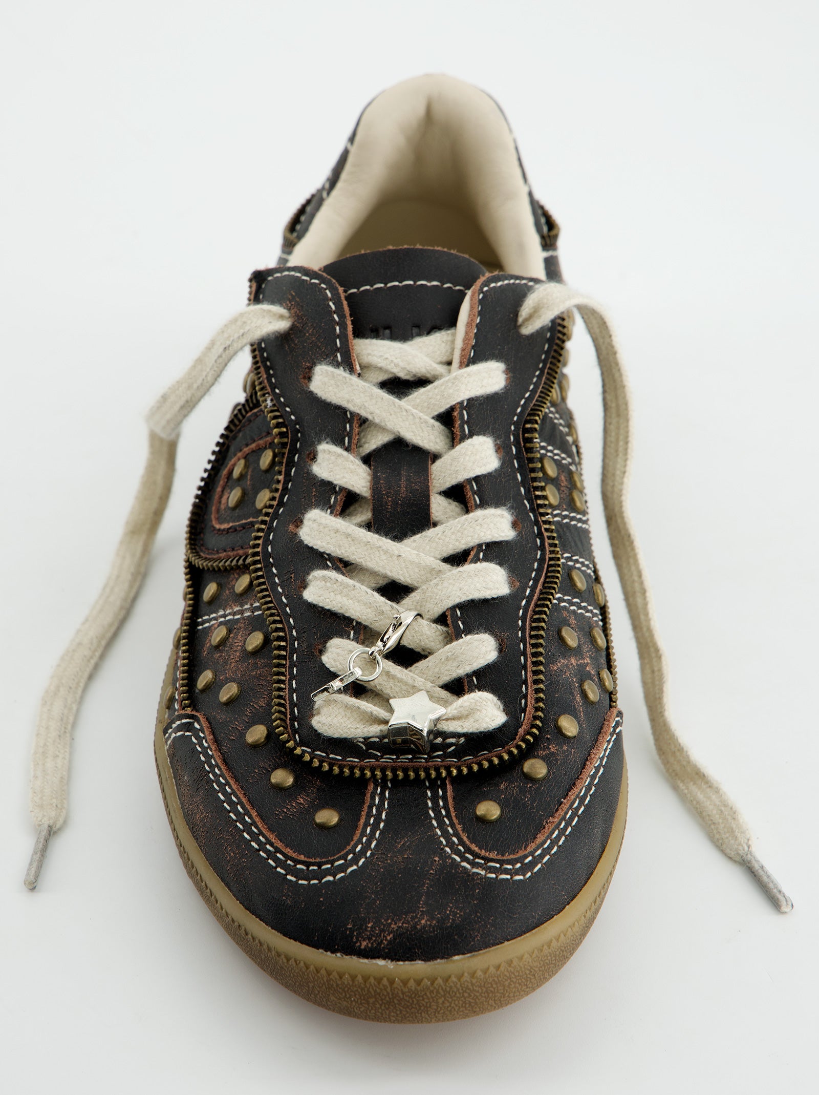 DARK BROWN STUDDED SNEAKERS - CHILE