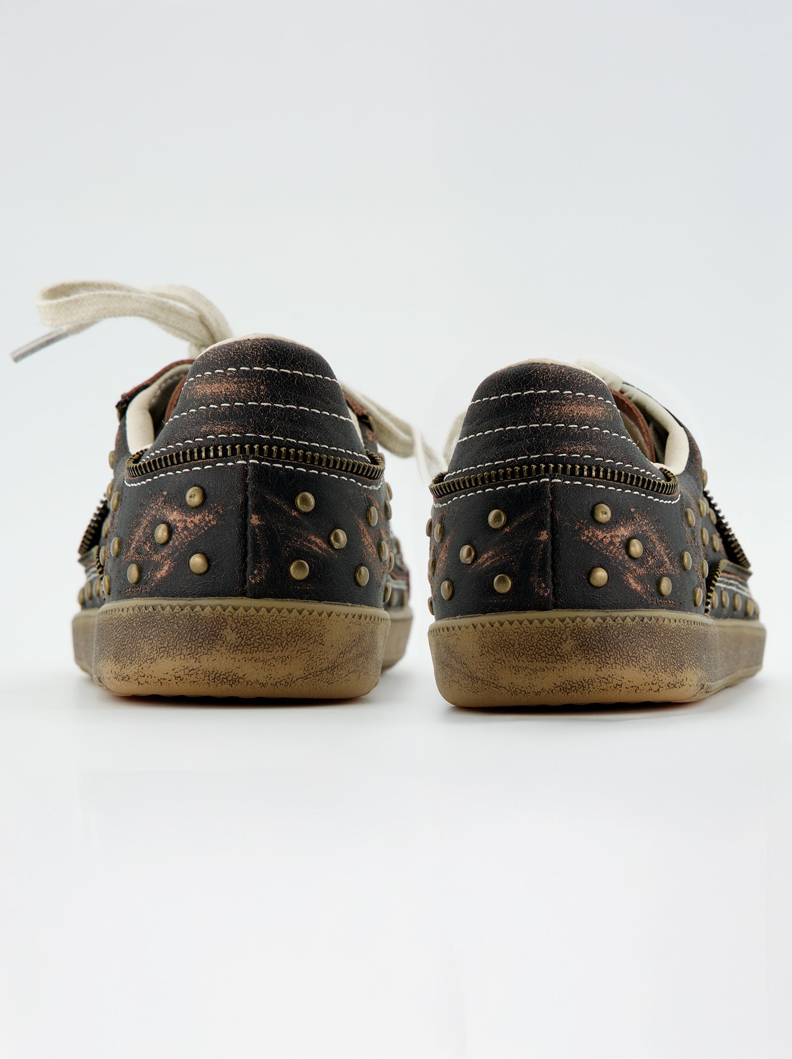 DARK BROWN STUDDED SNEAKERS - CHILE