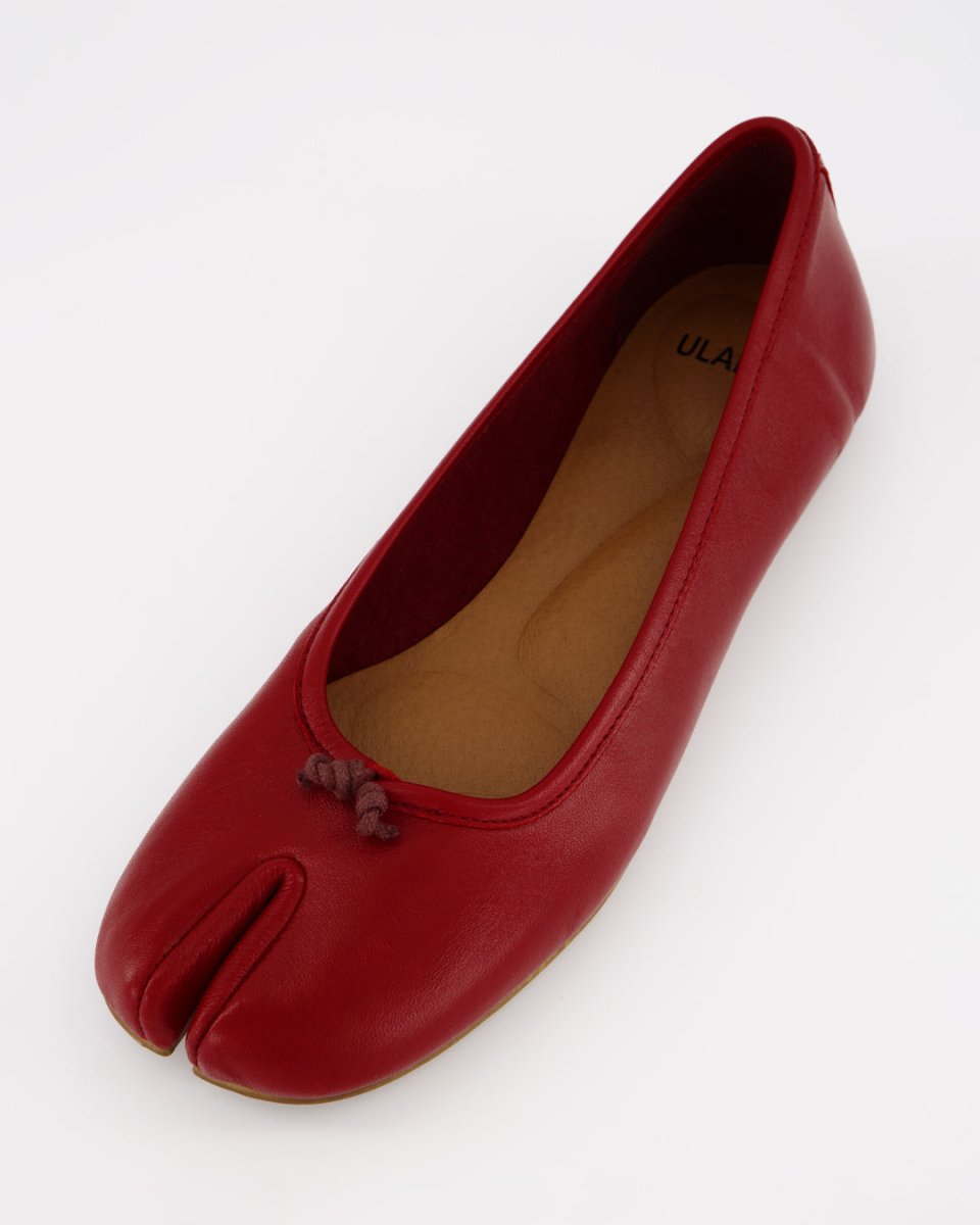 RED LEATHER TABI FLATS - KARVA