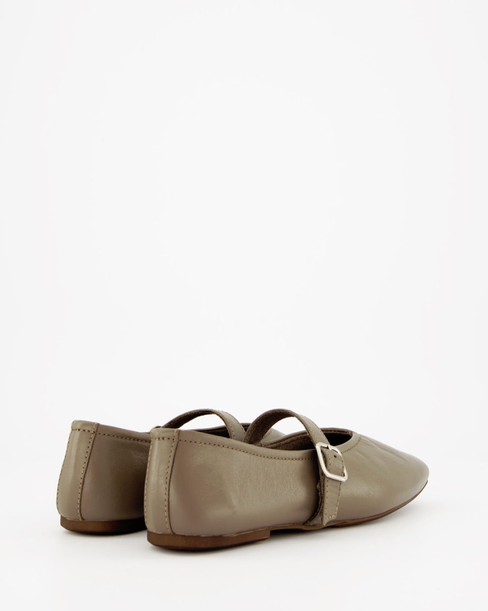 STILL - KAKI LEATHER FLATS