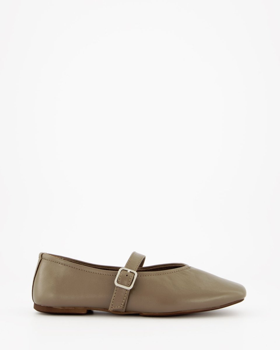 STILL - KAKI LEATHER FLATS
