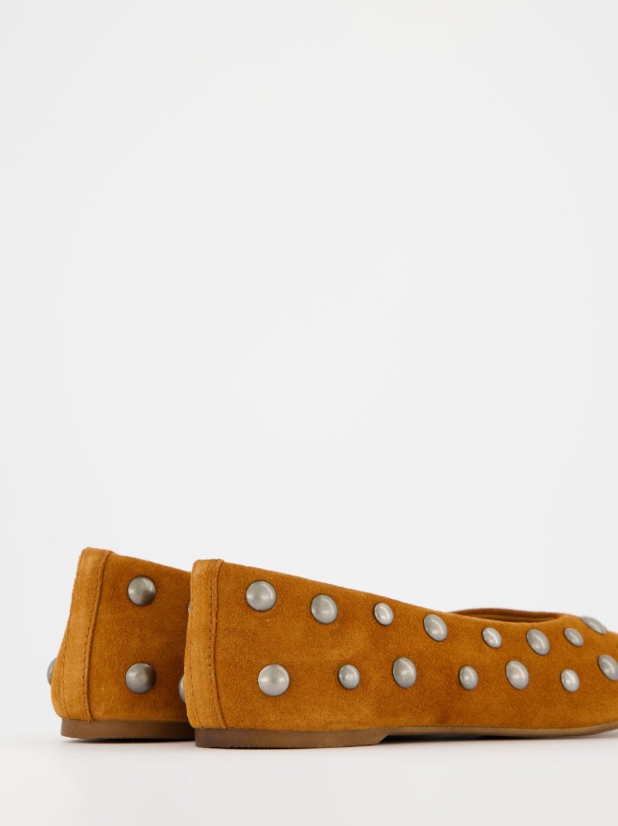 BROWN LEATHER BALLET FLATS WITH STUDS - MATHILDA