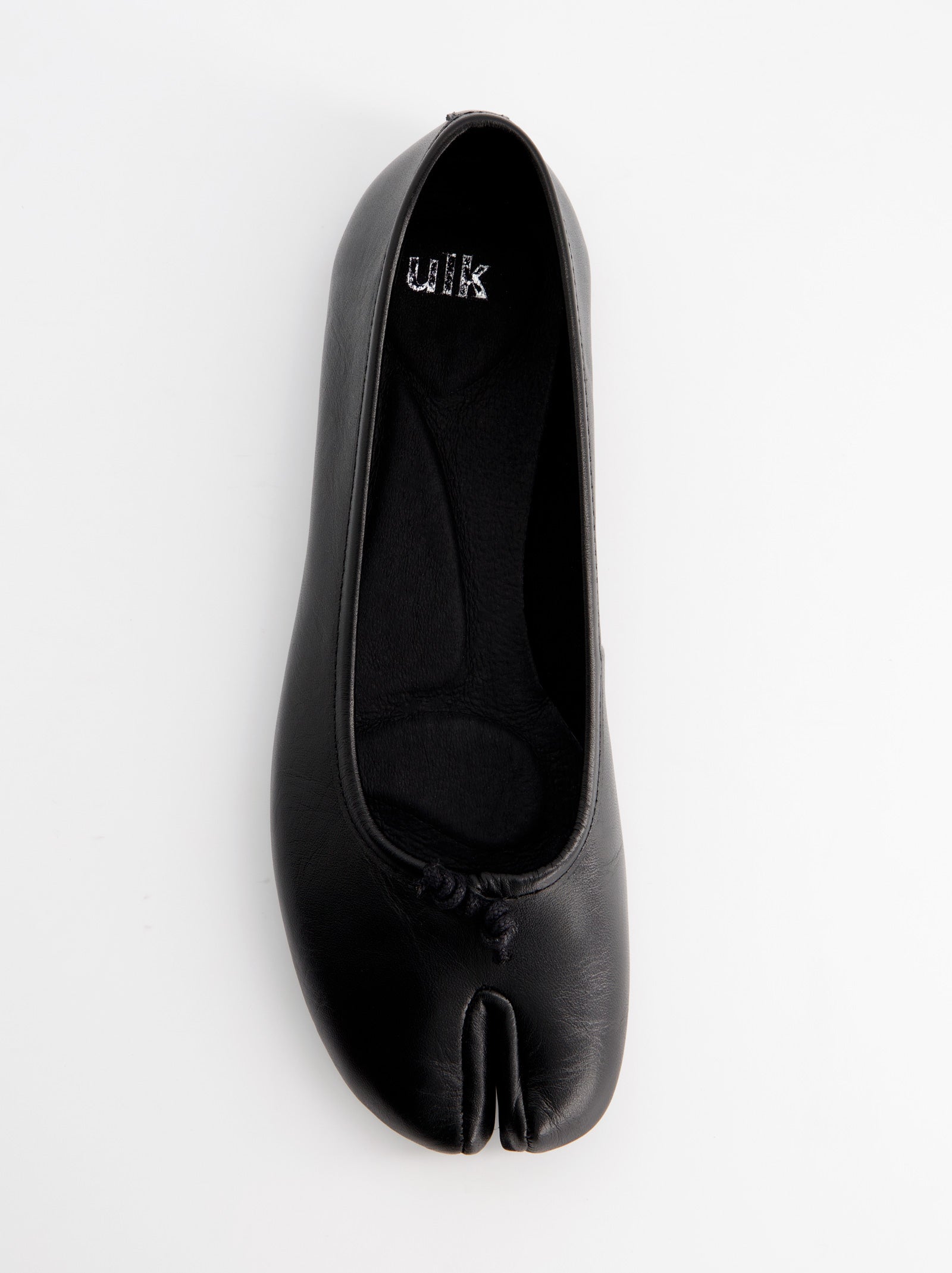 BLACK LEATHER TABI FLATS - KARVA