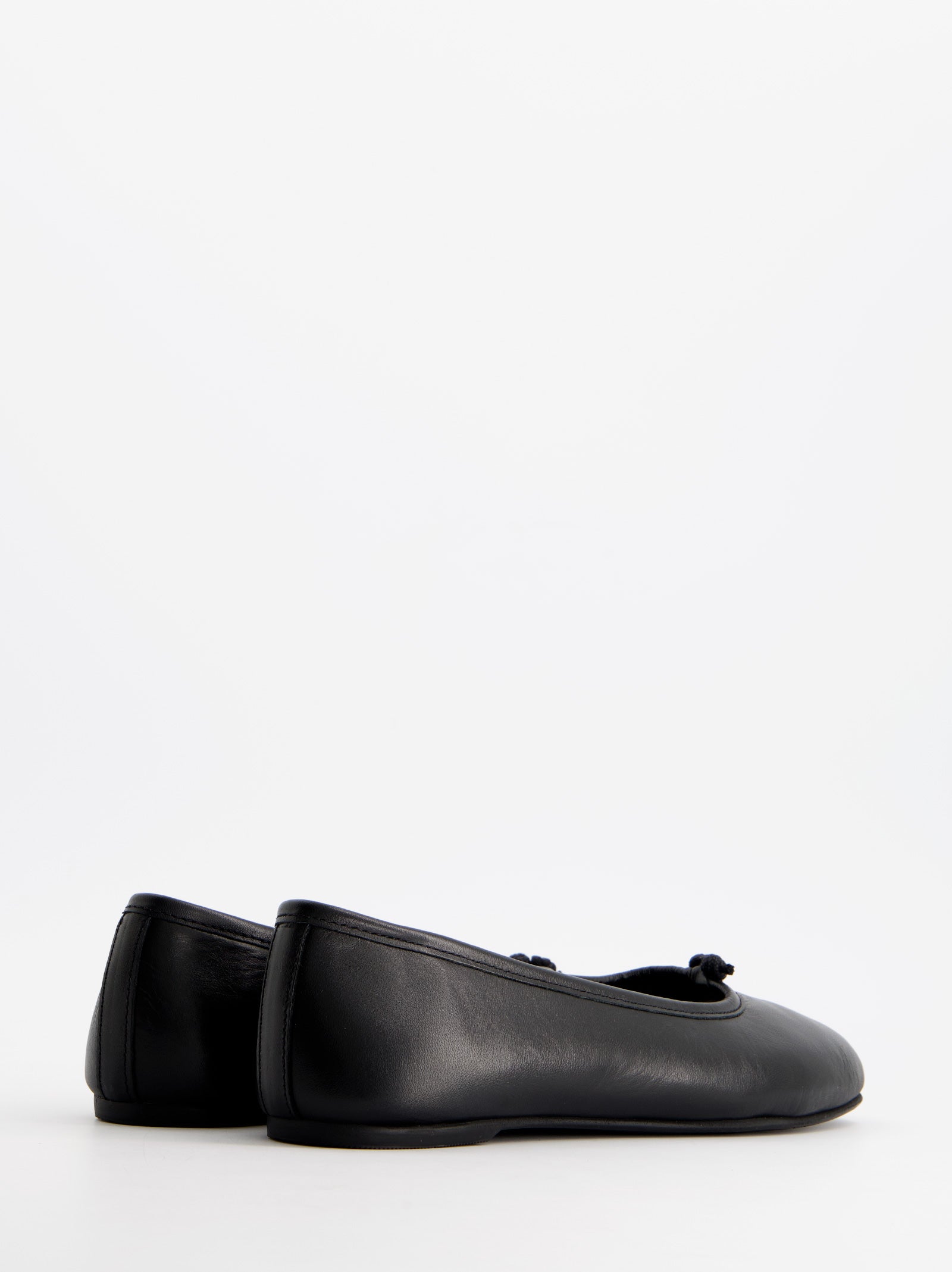 BLACK LEATHER TABI FLATS - KARVA