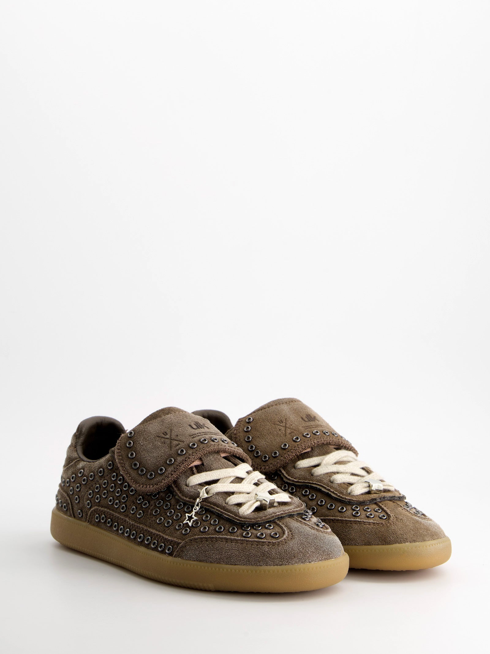 WASHED BROWN STUDDED SNEAKERS - CHILE