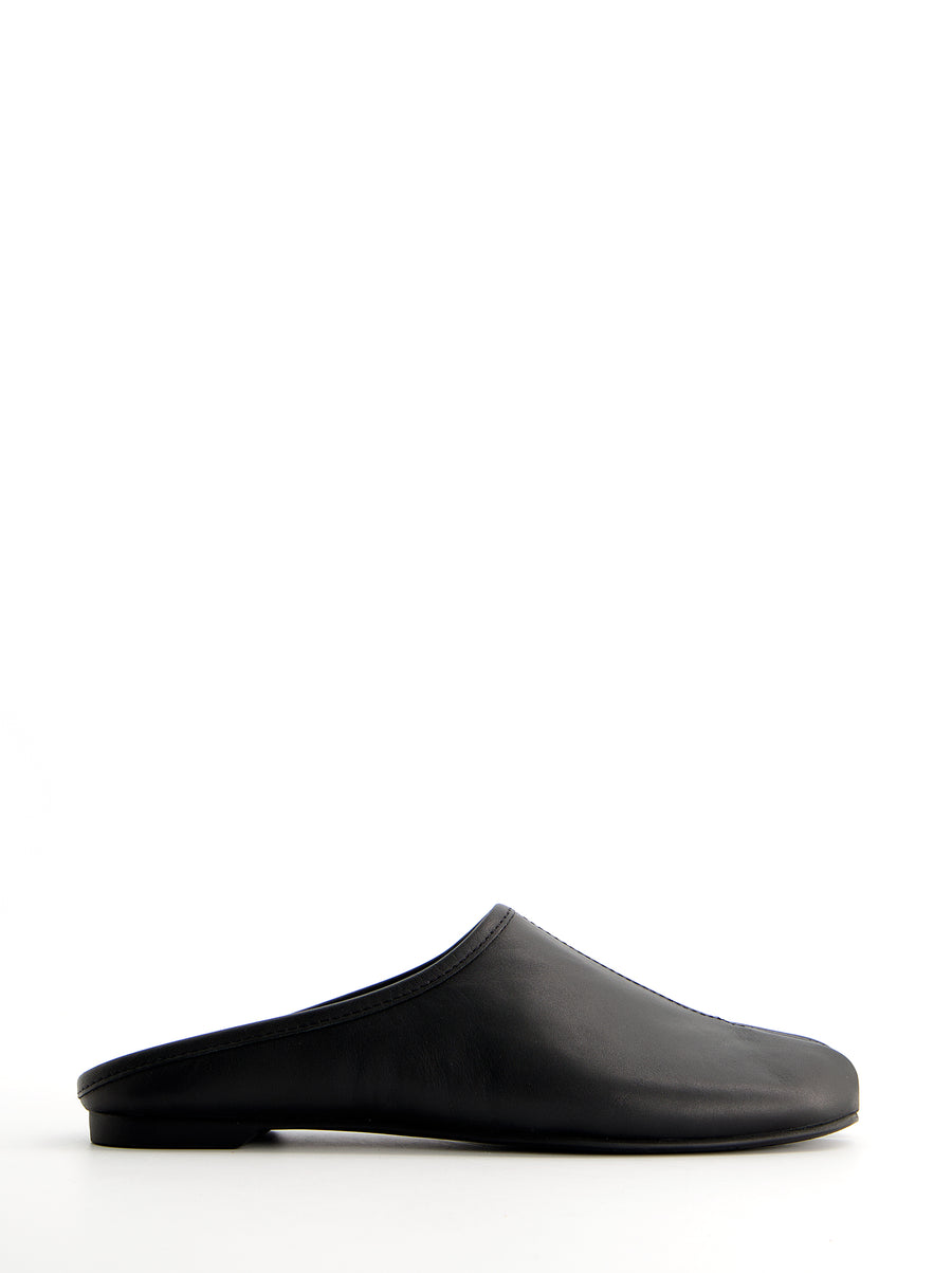 BLACK LEATHER SLIP-ON MULE CLOGS - CASABLANI