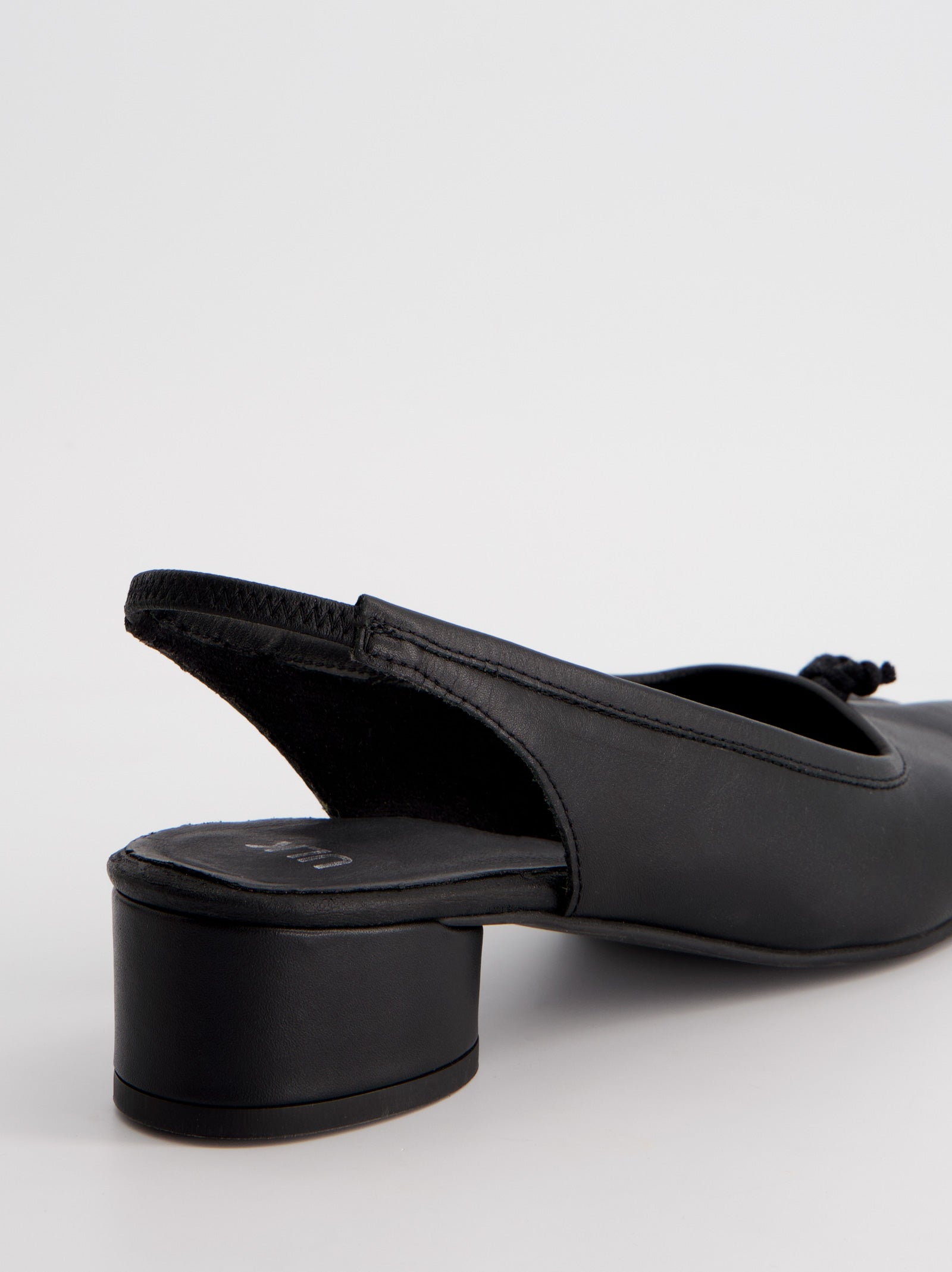 BLACK LEATHER TABI SLINGBACK HEEL SHOES - KALITA