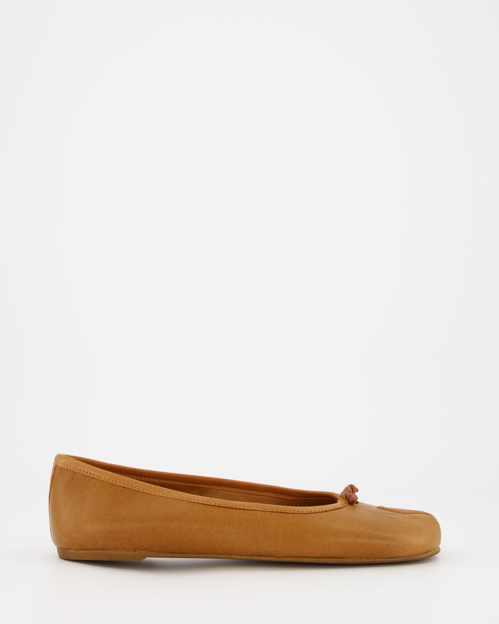 BROWN LEATHER TABI FLATS - KARVA
