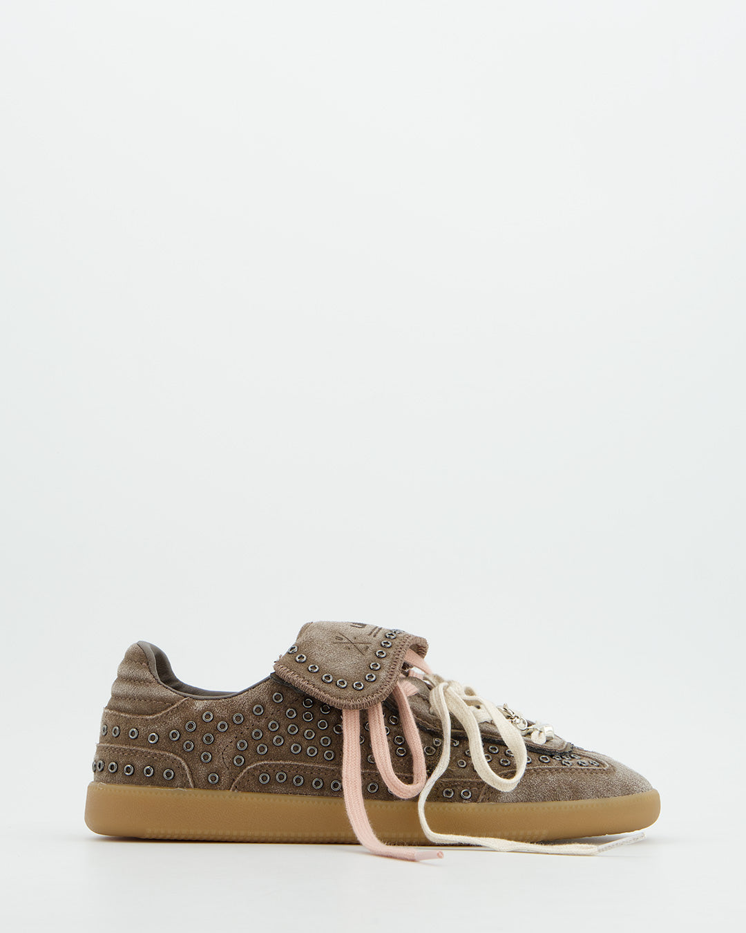 BROWN STUDDED SNEAKERS - CHILE