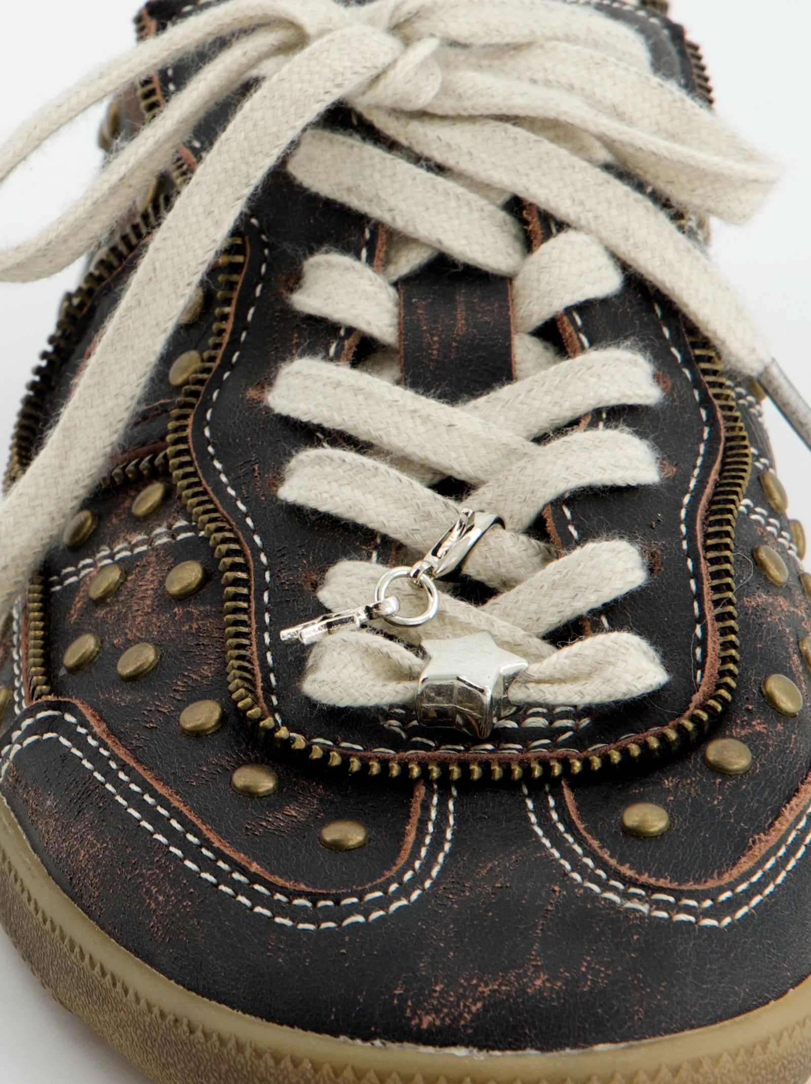 DARK BROWN STUDDED SNEAKERS - CHILE