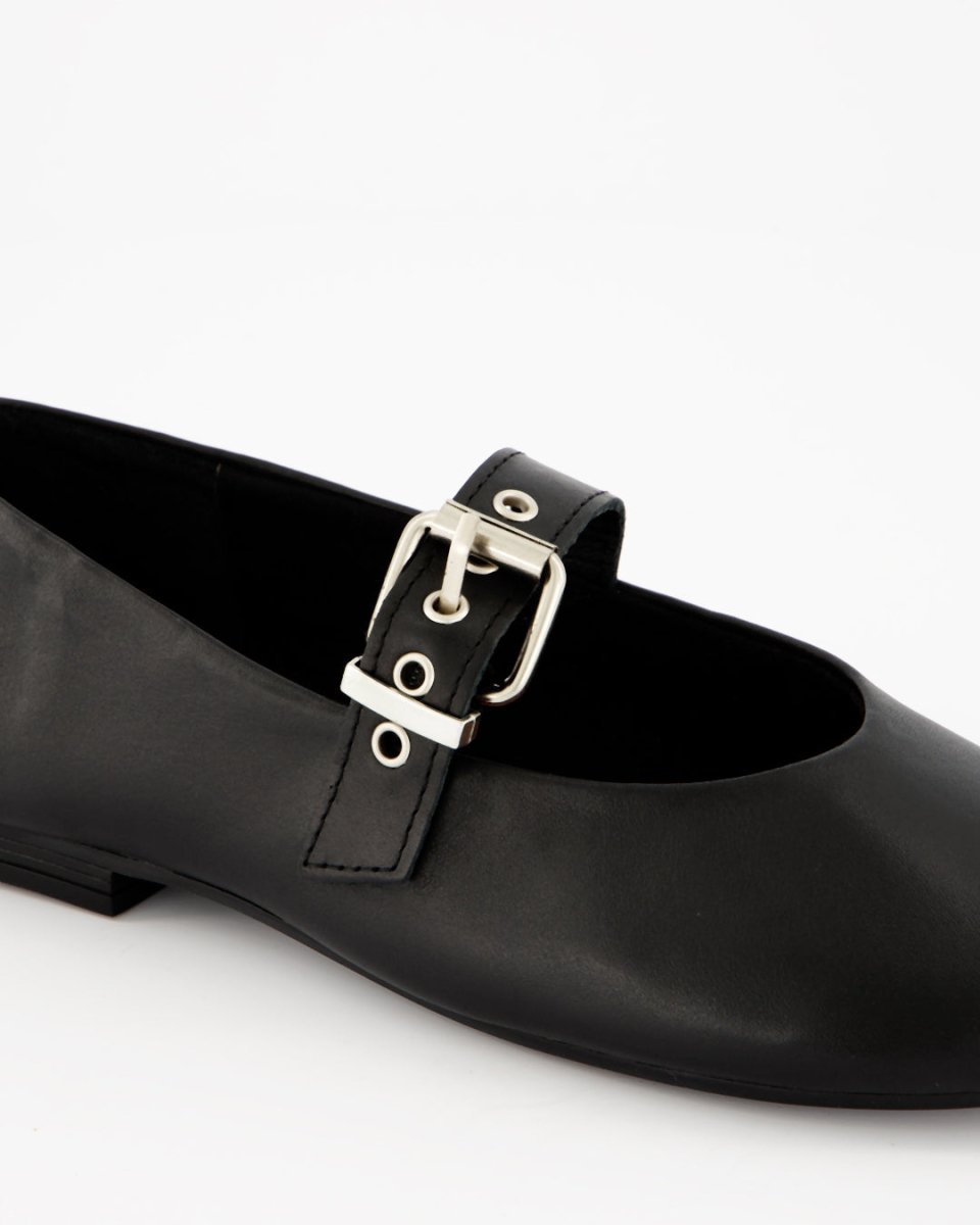 BLUEY - BLACK LEATHER FLATS