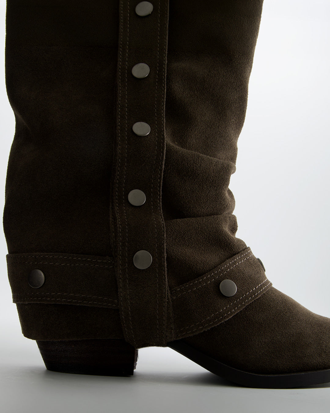 SUEDE COWBOY BOOTS WITH STUDS - KENDAL