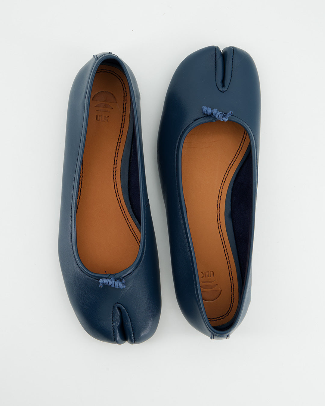 BLUE LEATHER TABI FLATS - KARVA