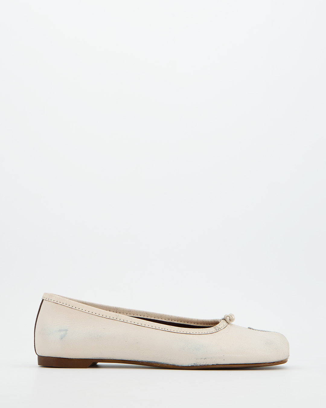 VINTAGE EFFECT WHITE LEATHER TABI FLATS - KARVA