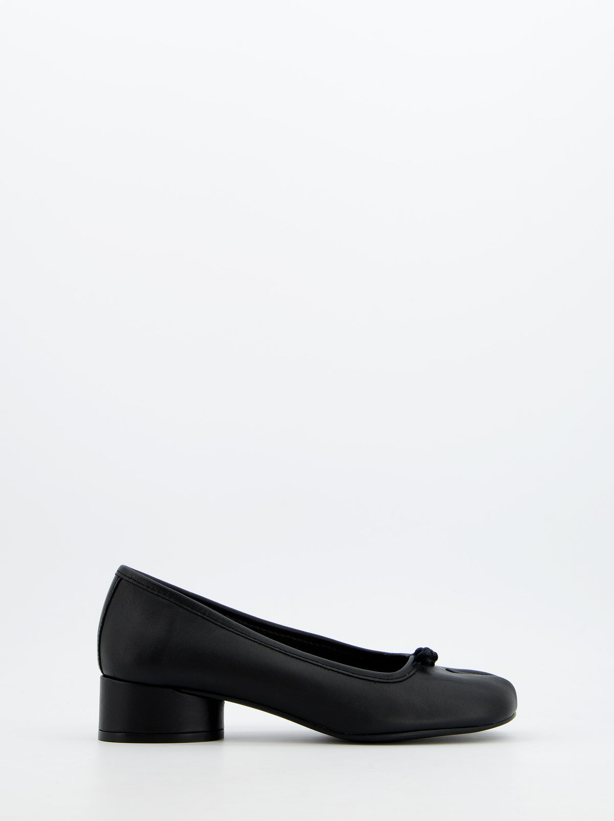 BLACK TABI BALLET FLATS WITH HEEL - KALA