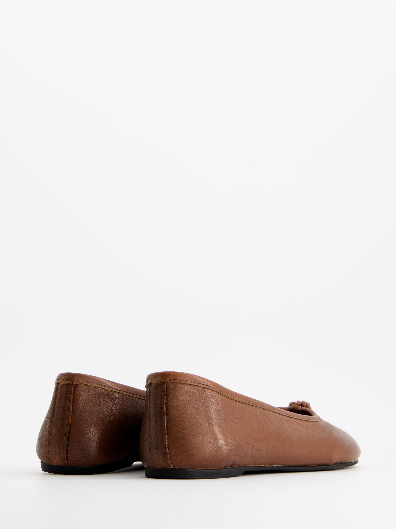 BROWN LEATHER TABI FLATS - KARVA