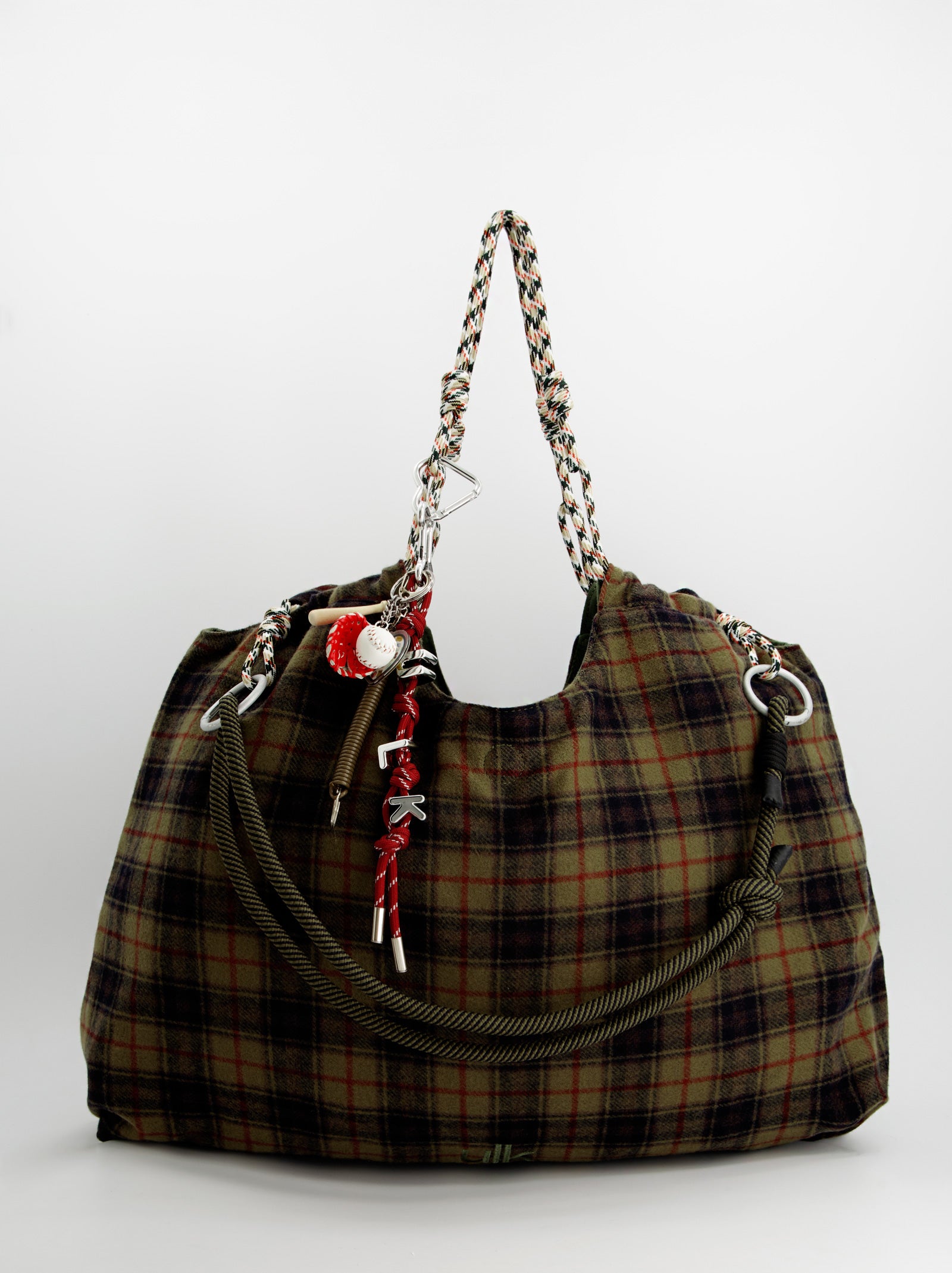 CHECKERED TOTE BAG WITH CHARMS - REVER