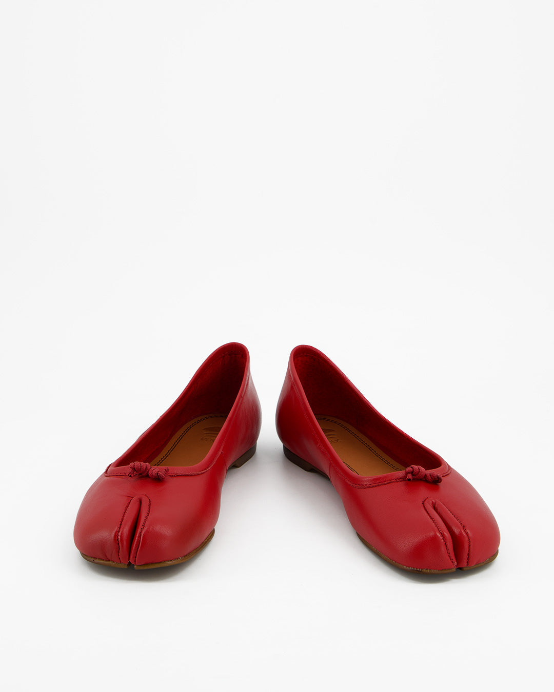 RED LEATHER TABI FLATS - KARVA