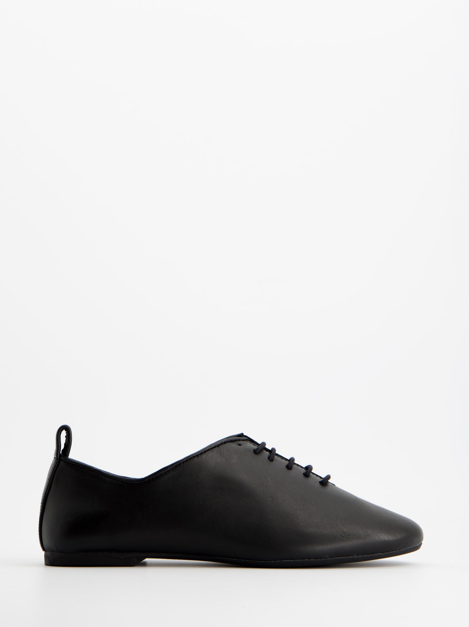 BLACK LEATHER SHOES - BLUNCHI