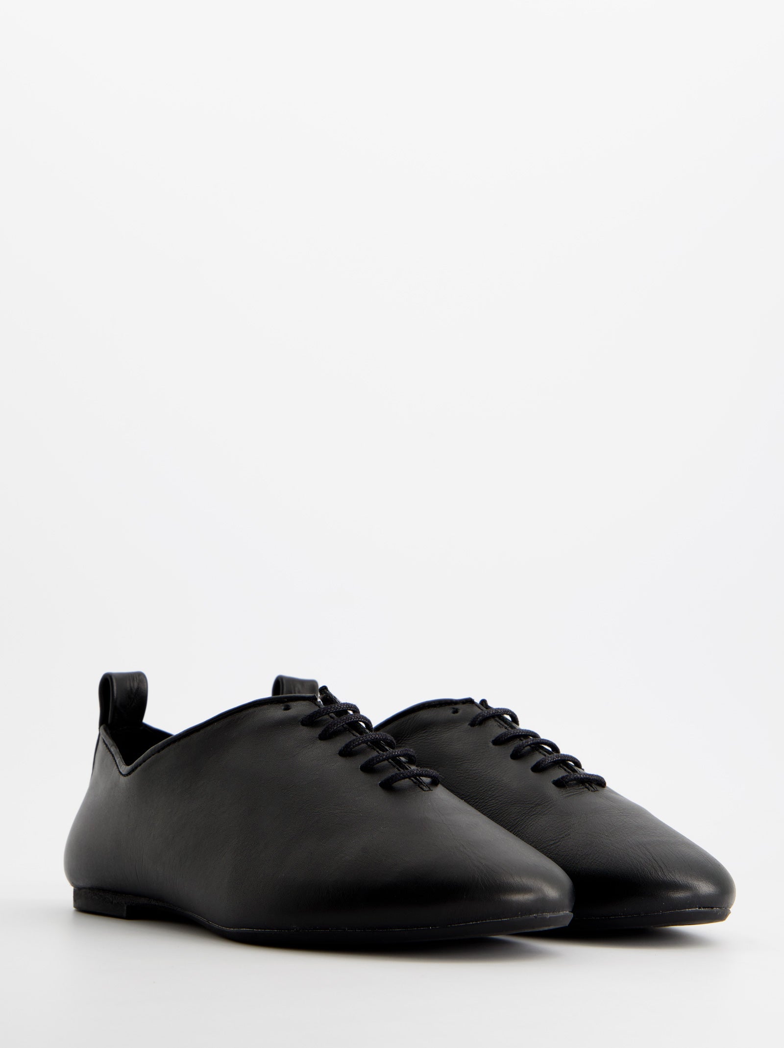 BLACK LEATHER SHOES - BLUNCHI
